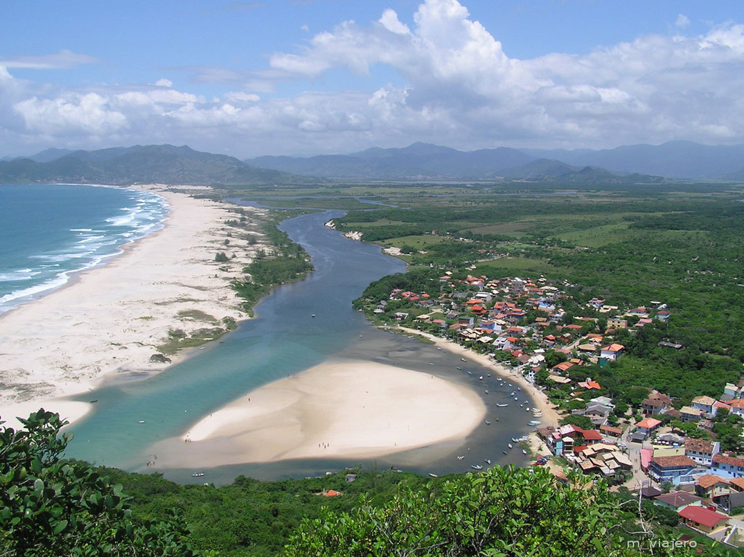 Florianópolis, o Brasil do surf e das vilas pitorescas